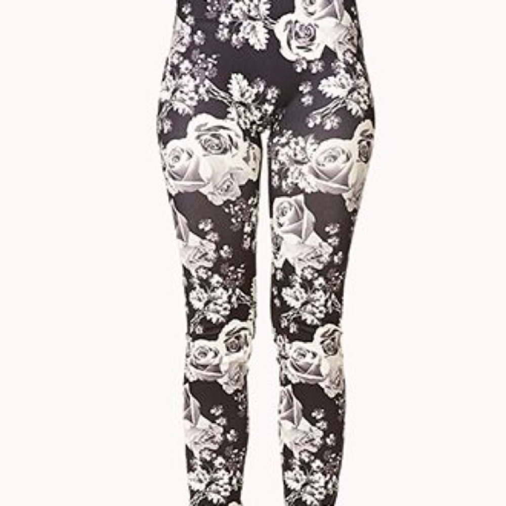Forever 21 floral print legging🌹